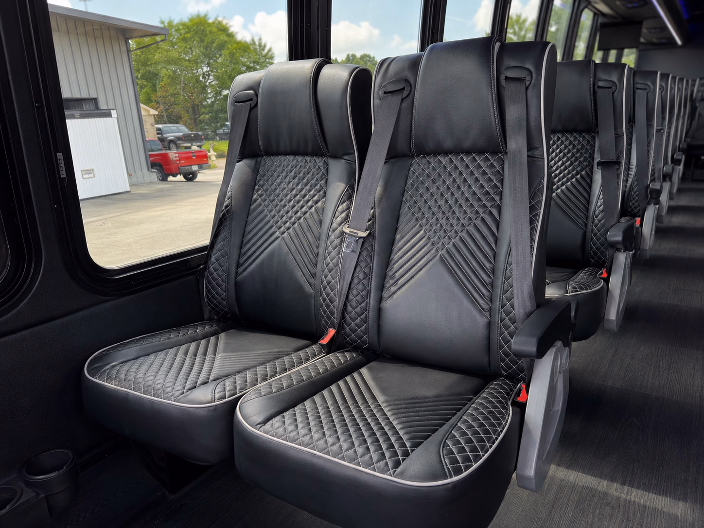 cincinnati airport shuttle bus rentals for private groups