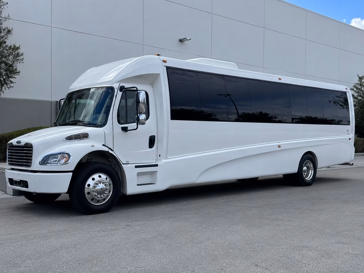 hit every photo stop in your cincinnati party bus before the dance