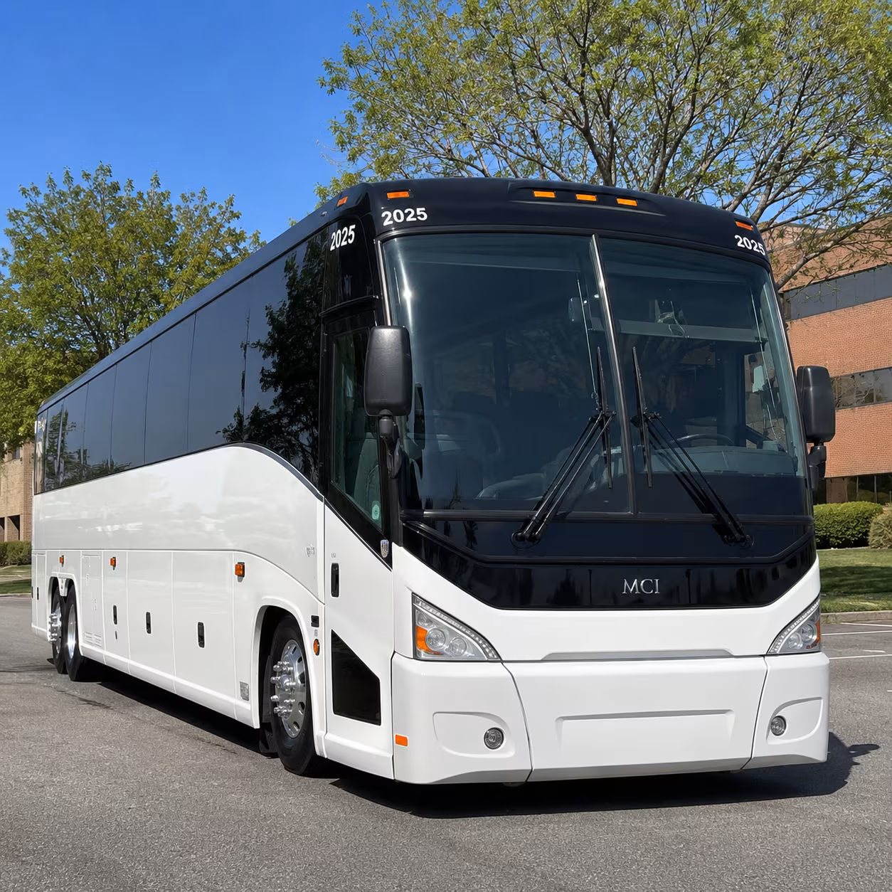 private charter buses for layovers in cincinnati