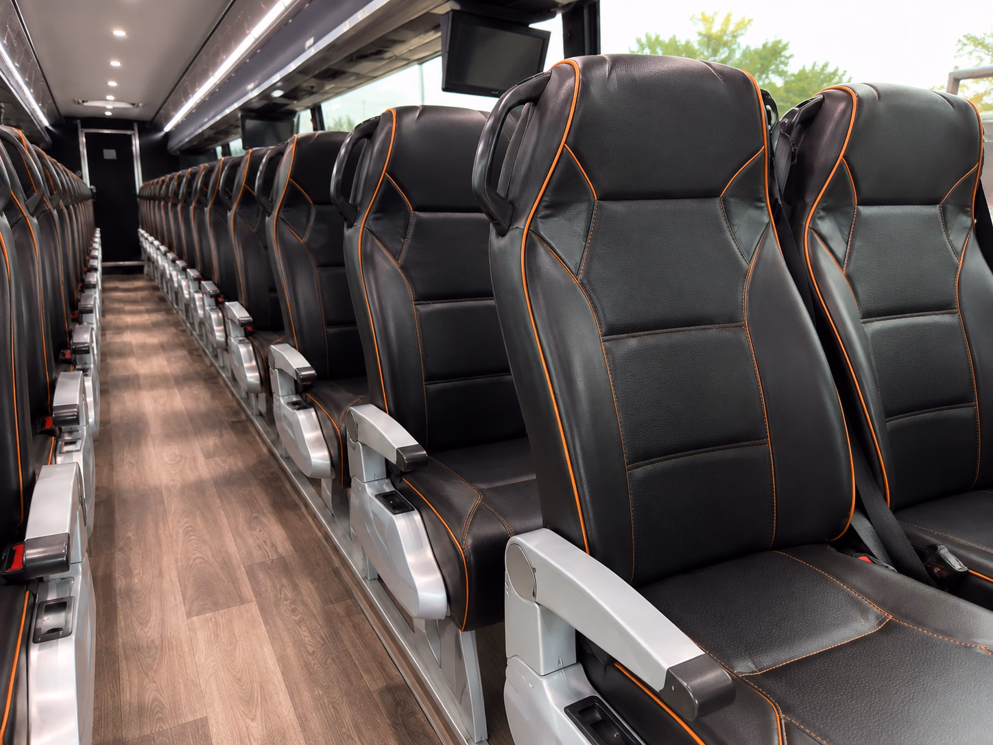 shuttle services for airline crews and airport staff in cincinnati